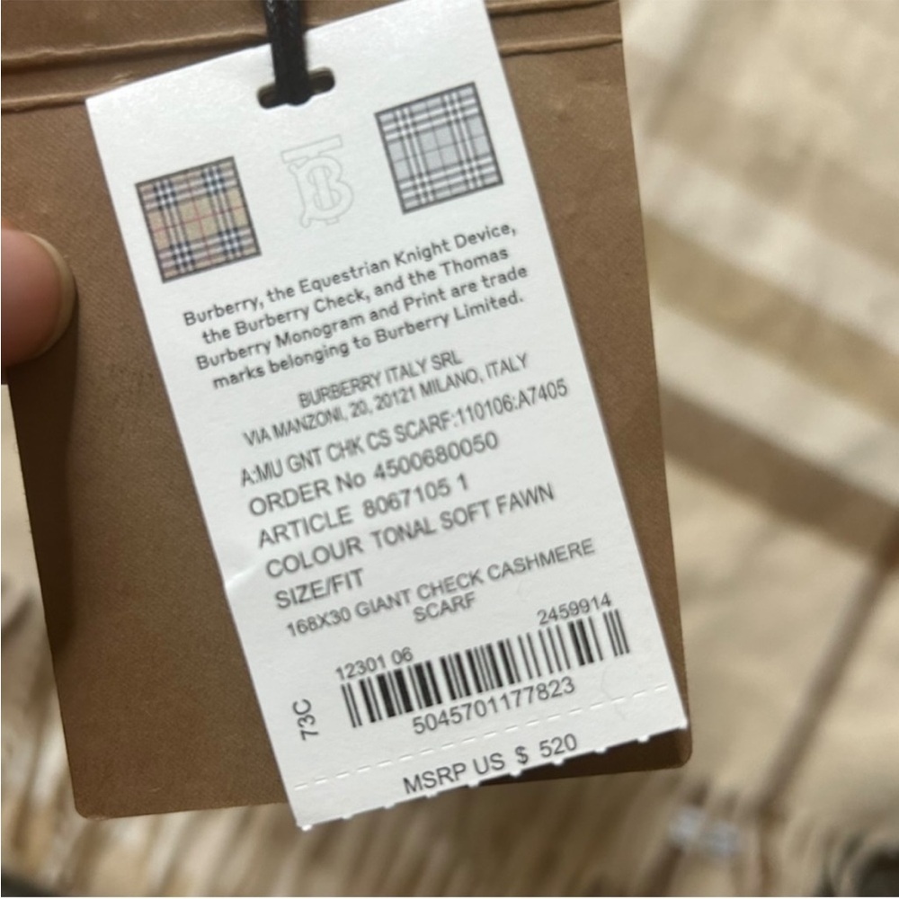 NWT Burberry TARTAN GIANT CASHMERE SCARF IN BEIGE,WHITE ( DEFECT) - Picture 8 of 9